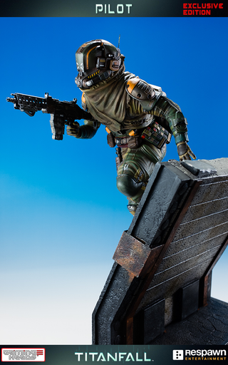 Illustration for article titled Wallrunning Titanfall Pilot Statue